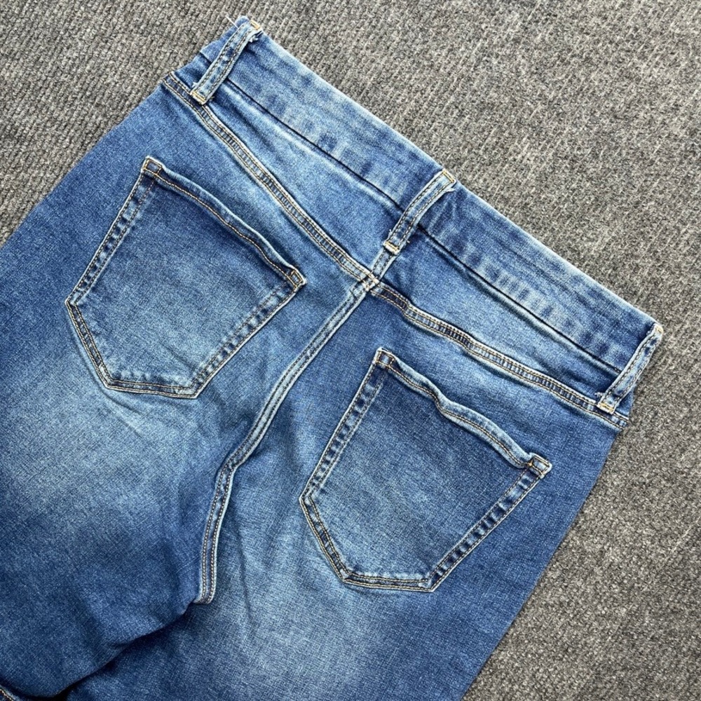 Falls Creek Denim Shorts Medium Wash Blue Size 10 High Waisted Y2K Boho Casual